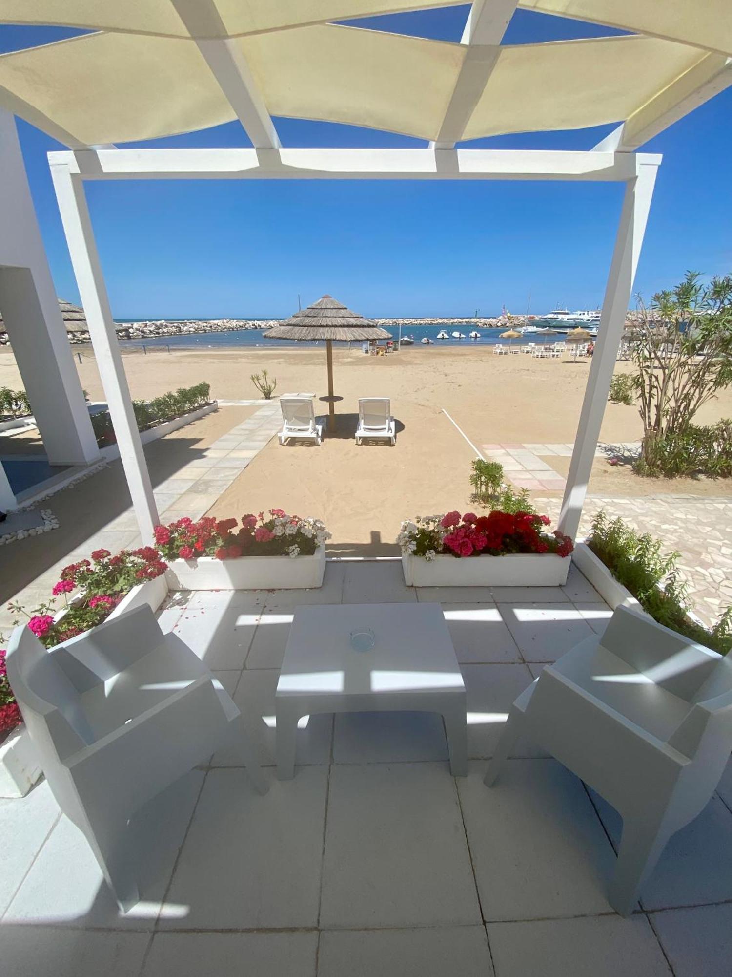 Marina Bay Beach Hotel Пешичи Екстериор снимка