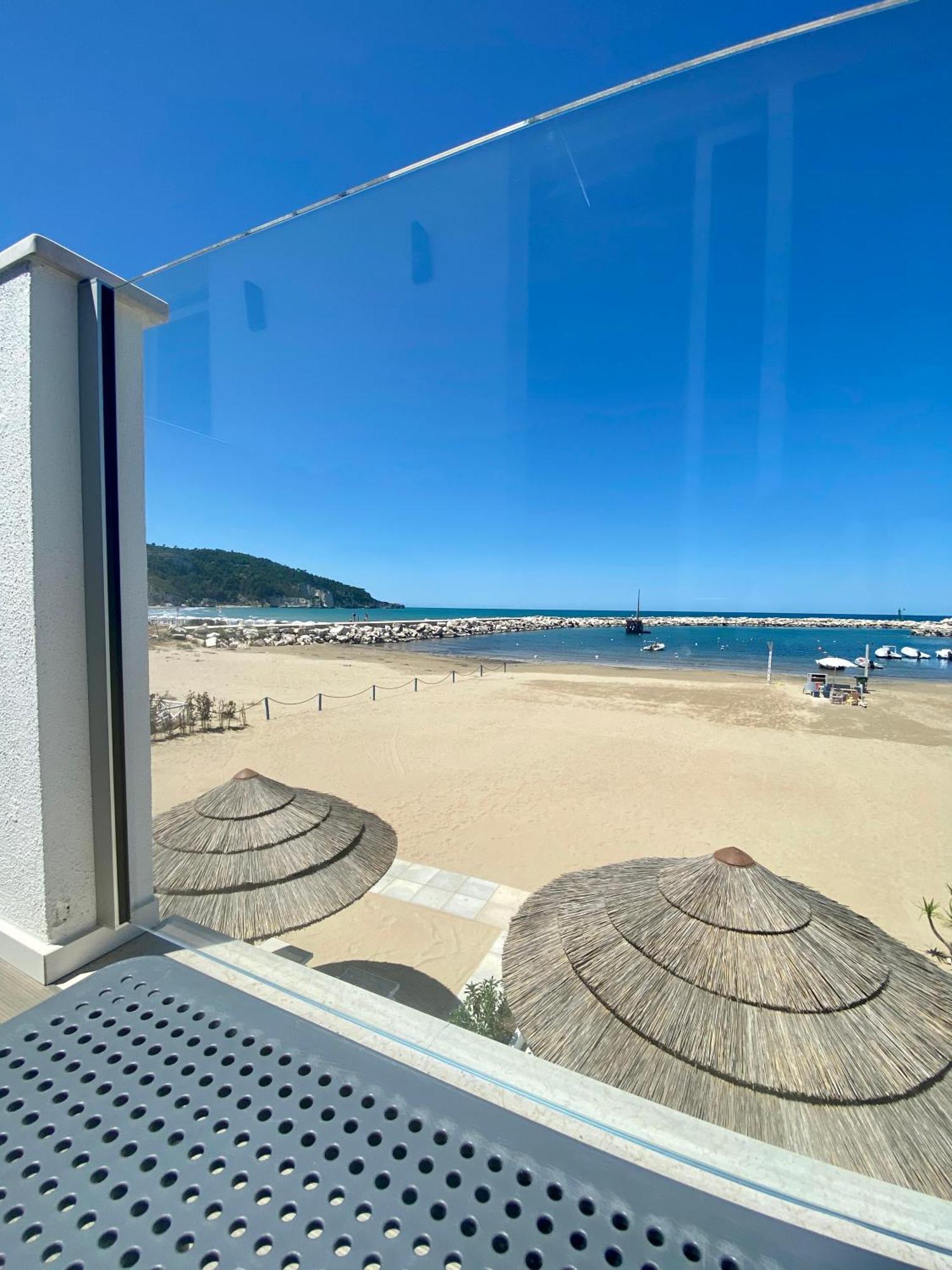 Marina Bay Beach Hotel Пешичи Екстериор снимка
